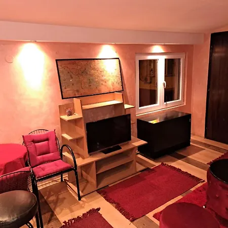 Apartment Corner *